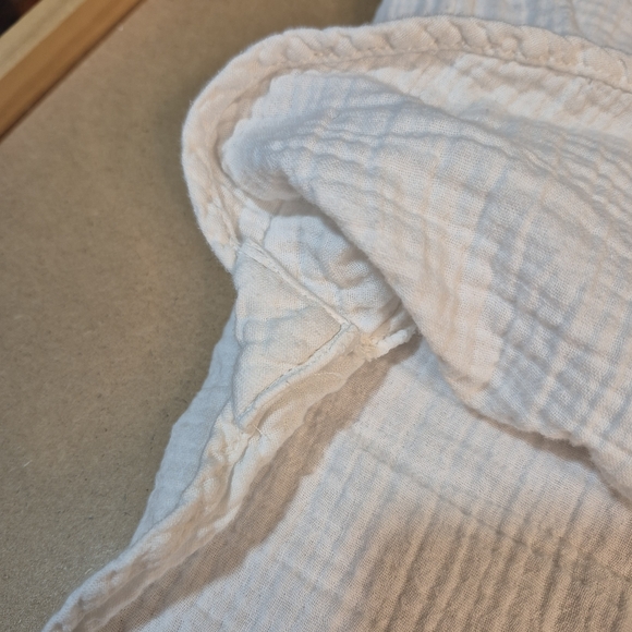 Quince Cream Textured Blouse 2543 - Picture 3 of 7